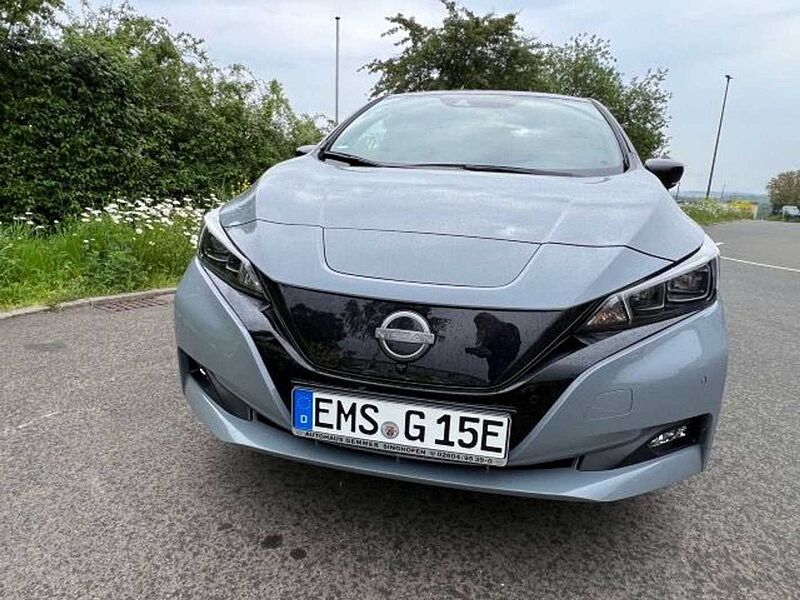 Nissan Leaf N-Connecta ZE1 MY22 122 PS inkl. WKR + Wall