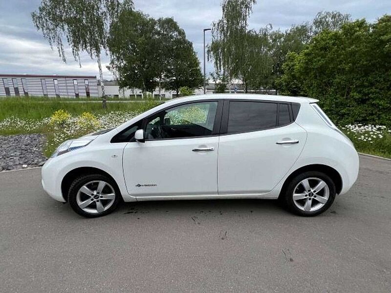 Nissan Leaf Acenta 30 kw 109 PS