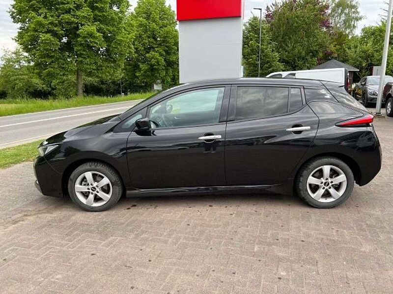 Nissan Leaf ZE1 MY22 Tekna Option 109 PS