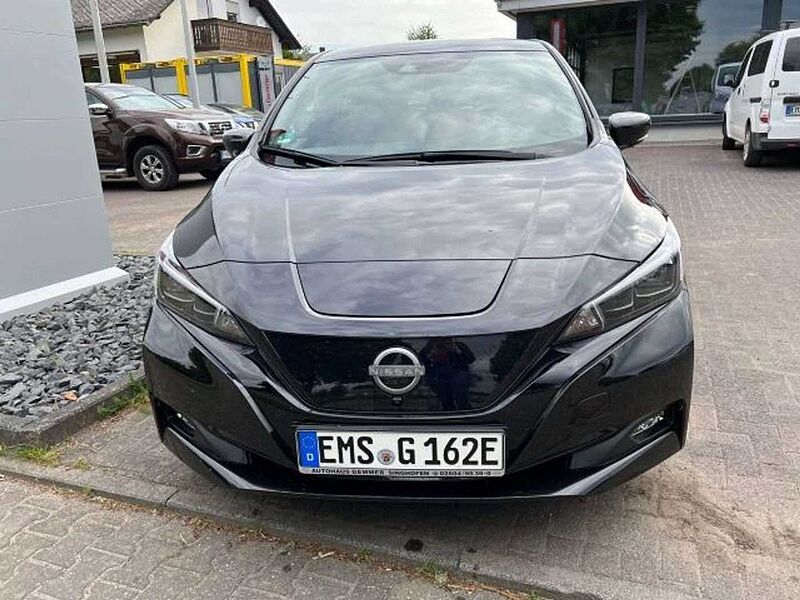 Nissan Leaf ZE1 MY22 Tekna Option 109 PS