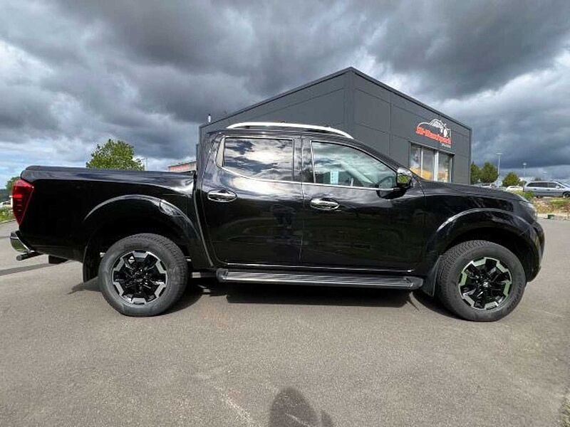 Nissan Navara NP300 N-Connecta Double Cab 190 PS 4x4