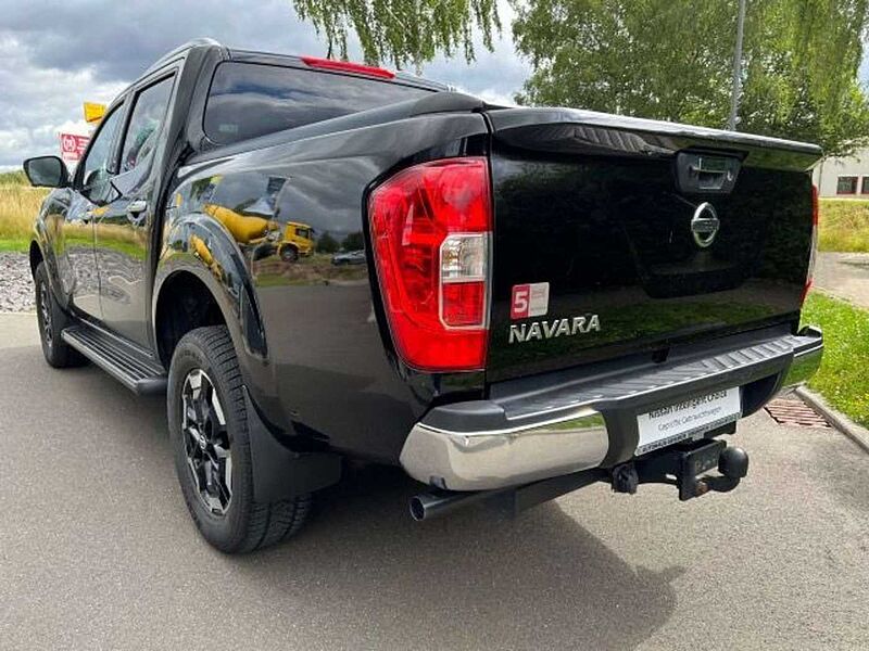 Nissan Navara NP300 N-Connecta Double Cab 190 PS 4x4