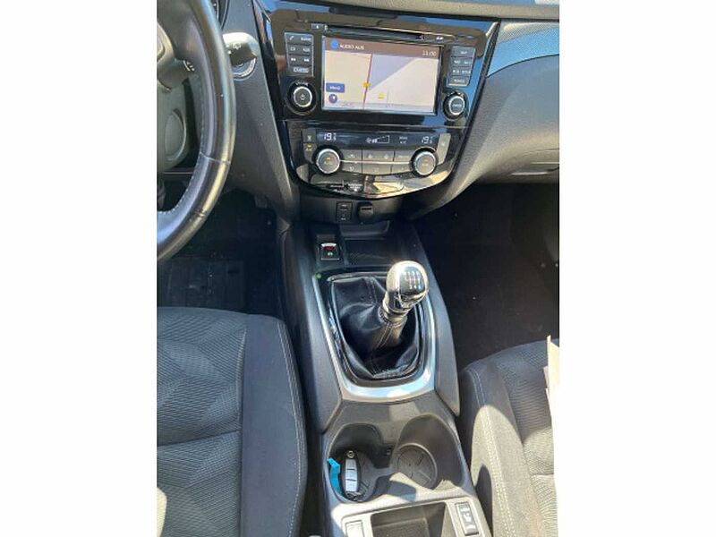 Nissan X-Trail N-Connecta 1.6 DIG-T 163 PS Acenta 4x2