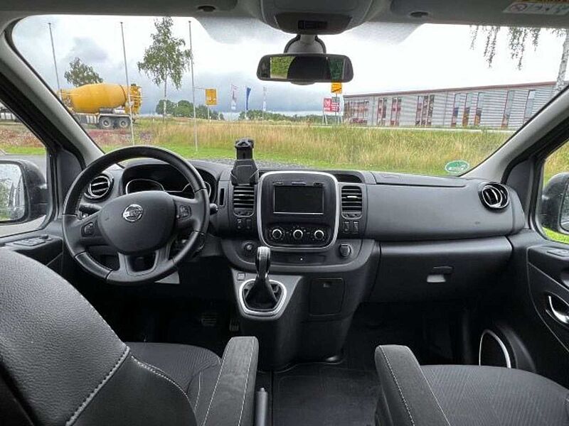 Nissan NV300 Kombi L1H1 2,7t dci PREMIUM 170 PS 9-Sitze